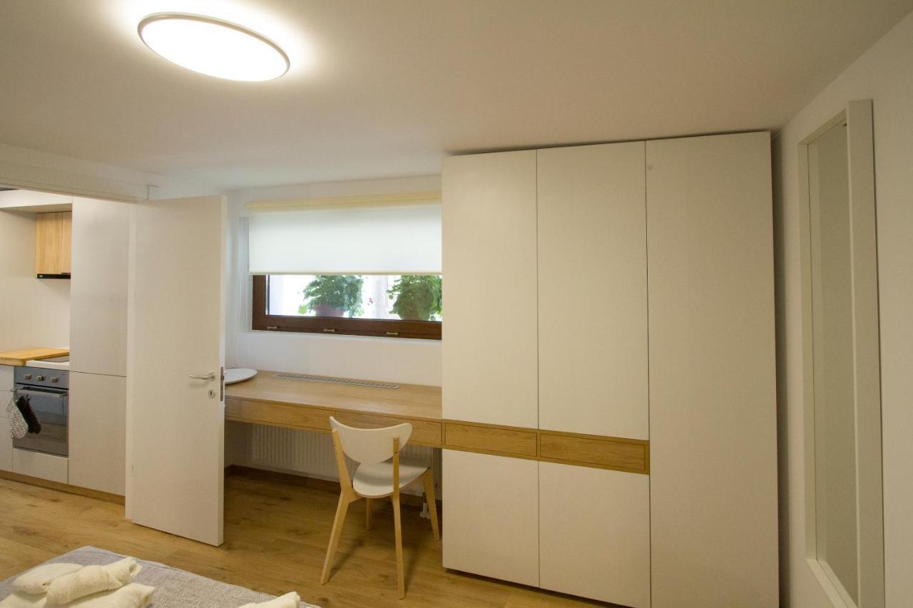 Hat Old Town Designer Apartments براشوف المظهر الخارجي الصورة